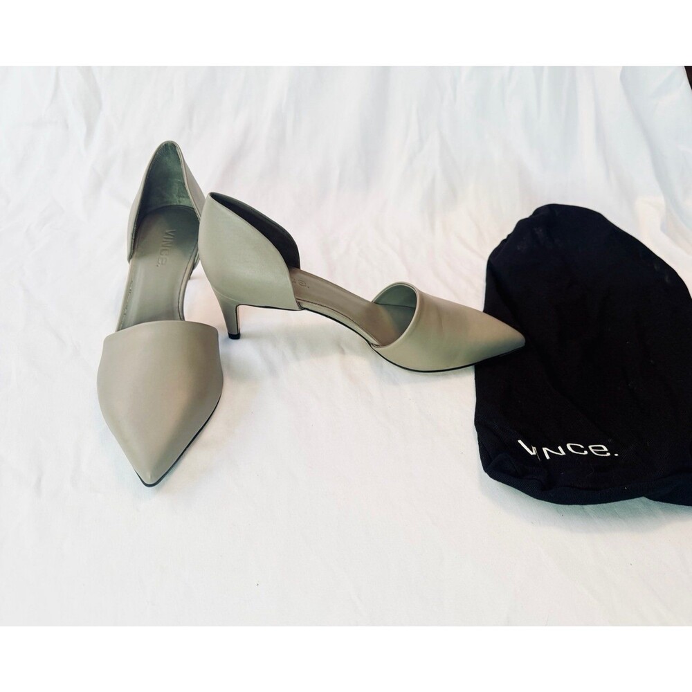 New Vince Vero Curio grey leather kitten heels. Size 7.5M